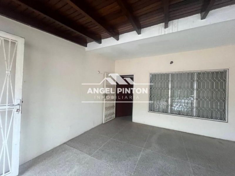 Foto Casa en Venta en Maracaibo, Zulia - U$D 13.500 - CAV228622 - BienesOnLine