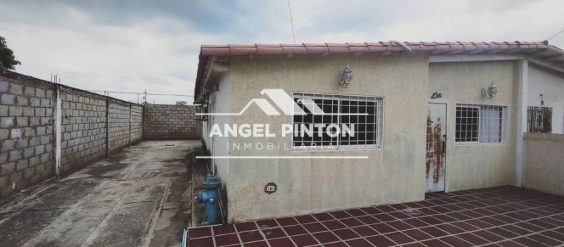 Foto Casa en Venta en Maracaibo, Zulia - U$D 9.000 - CAV241949 - BienesOnLine