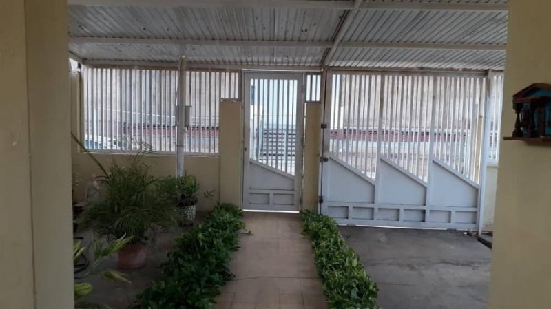 Foto Casa en Venta en AV SANTA RITA, Zulia - U$D 9.500 - CAV152928 - BienesOnLine