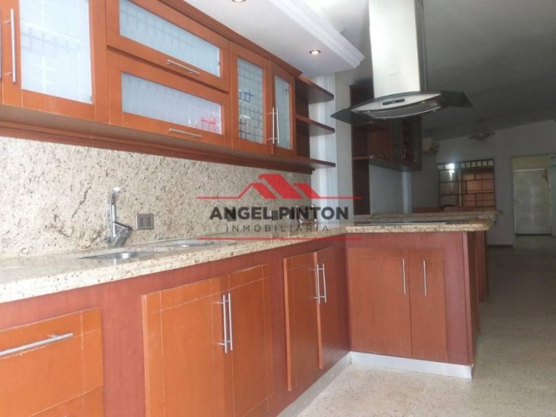 Foto Casa en Venta en AV LAS DELICIAS, Zulia - U$D 30.000 - CAV189548 - BienesOnLine