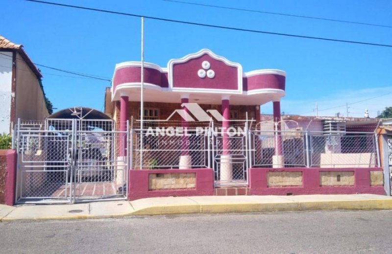 Foto Casa en Venta en Maracaibo, Zulia - U$D 19.000 - CAV241940 - BienesOnLine