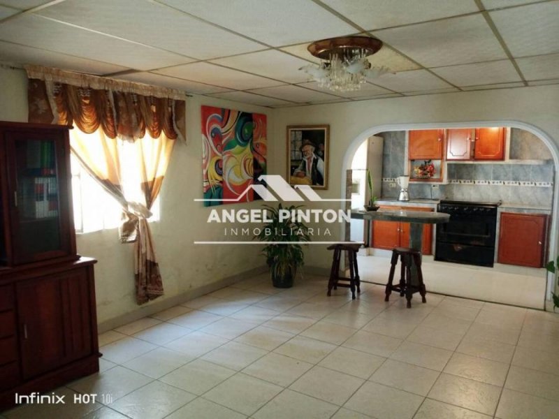 Foto Casa en Venta en Maracaibo, Zulia - U$D 8.000 - CAV203324 - BienesOnLine