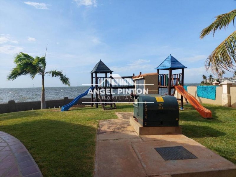 Foto Casa en Venta en Maracaibo, Zulia - U$D 239.000 - CAV228950 - BienesOnLine