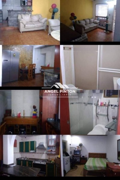 Foto Casa en Venta en Caracas, Distrito Federal - U$D 27.000 - CAV246163 - BienesOnLine