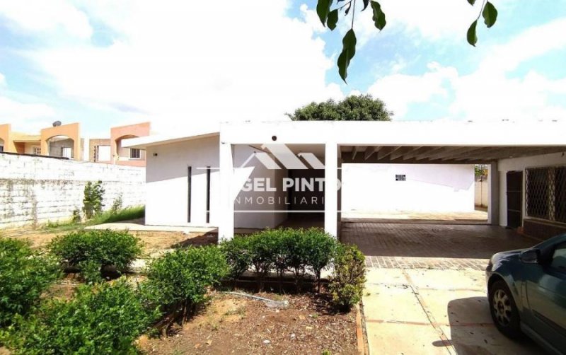 Foto Casa en Venta en CLUP HIPICO, Zulia - U$D 13.500 - CAV206860 - BienesOnLine