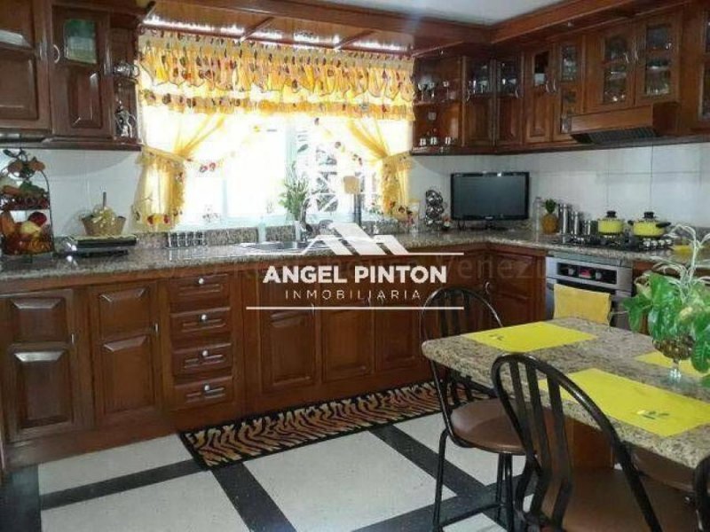 Foto Casa en Venta en Maracaibo, Zulia - U$D 33.000 - CAV241825 - BienesOnLine