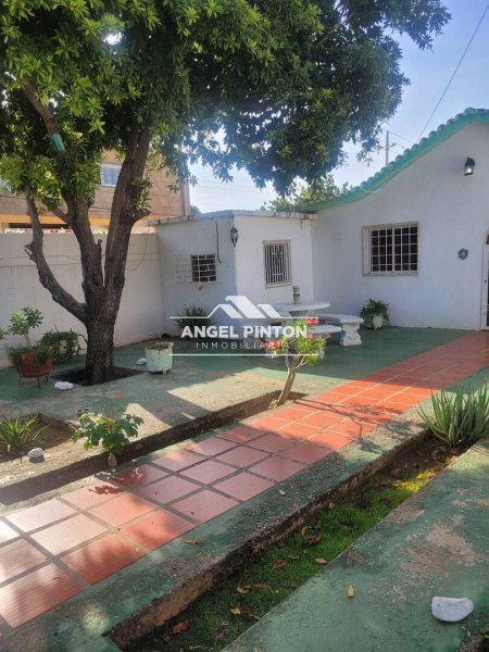 Foto Casa en Venta en Maracaibo, Zulia - U$D 13.000 - CAV240829 - BienesOnLine