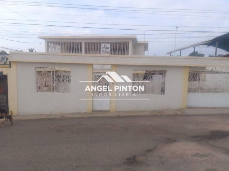 Foto Casa en Venta en Maracaibo, Zulia - U$D 25.000 - CAV241213 - BienesOnLine