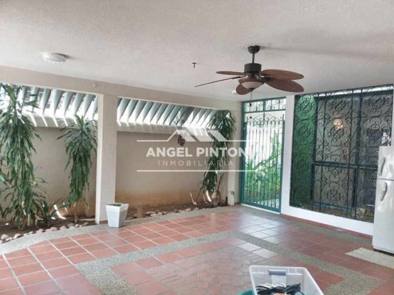 Foto Casa en Venta en DORAL NORTE, Maracaibo, Zulia - U$D 80.000 - CAV230209 - BienesOnLine