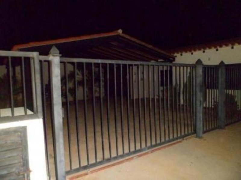 Foto Casa en Venta en punto fijo, Punto Fijo, Falcón - BsF 800.000 - CAV39394 - BienesOnLine