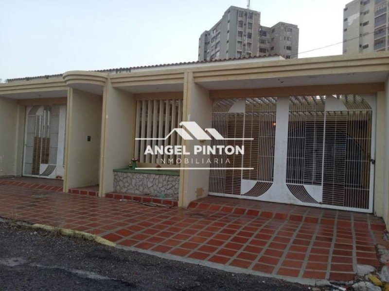 Foto Casa en Venta en Maracaibo, Zulia - U$D 25.000 - CAV241441 - BienesOnLine