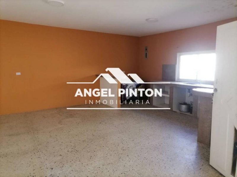 Foto Casa en Venta en Oeste, Maracaibo, Zulia - U$D 17.500 - CAV247079 - BienesOnLine