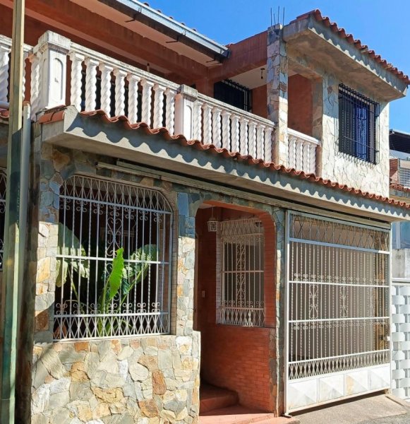 Casa en Venta en El Ingenio Guatire, Miranda