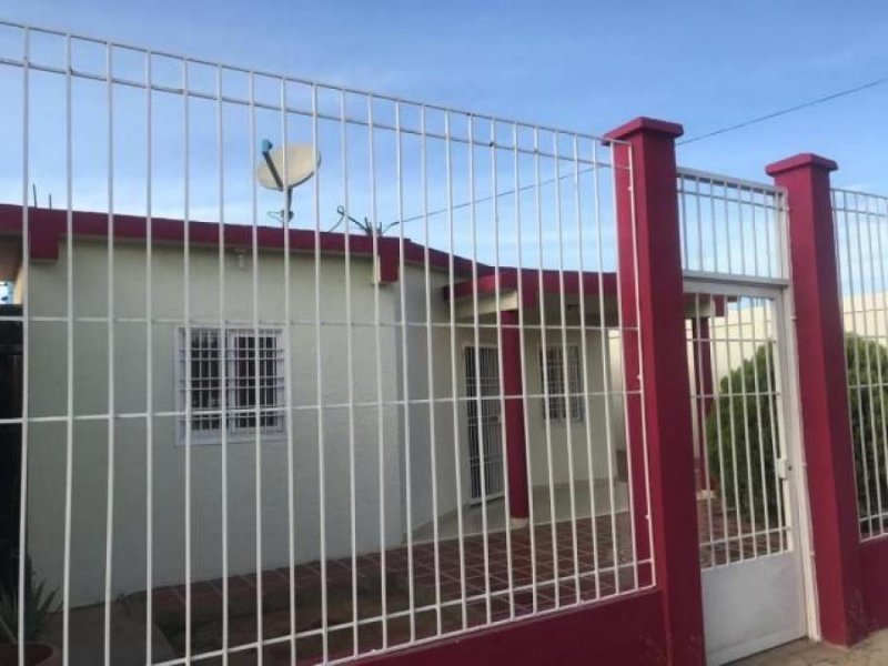 Foto Casa en Venta en Carirubana, Punto Fijo, Falcón - BsF 245.250.000 - CAV116248 - BienesOnLine