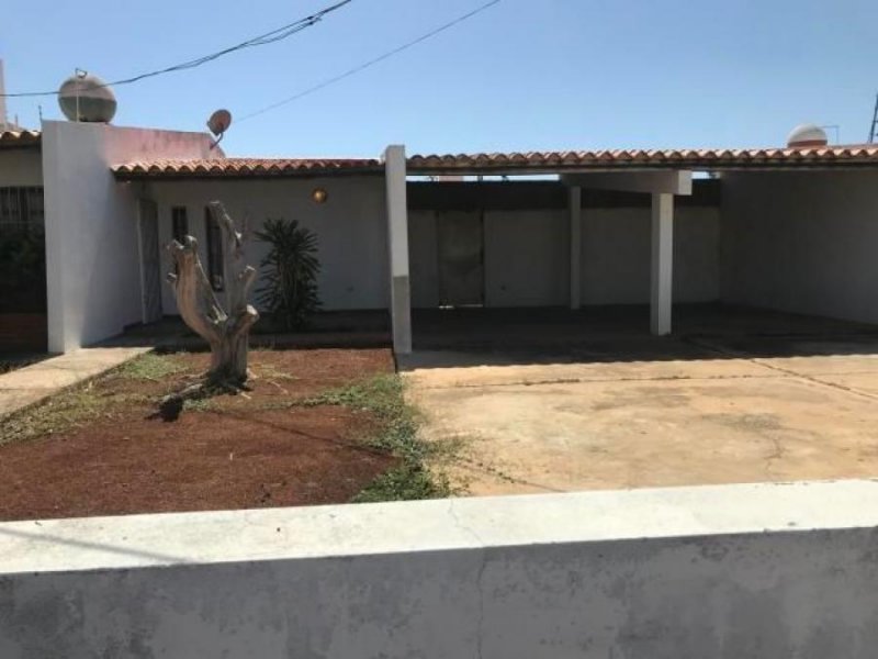 Foto Casa en Venta en Carirubana, Punto Fijo, Falcón - BsF 249.437.000 - CAV116874 - BienesOnLine