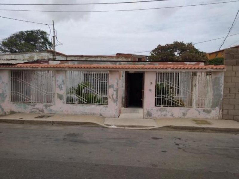 Foto Casa en Venta en Carirubana, Punto Fijo, Falcón - BsF 12.000 - CAV118198 - BienesOnLine