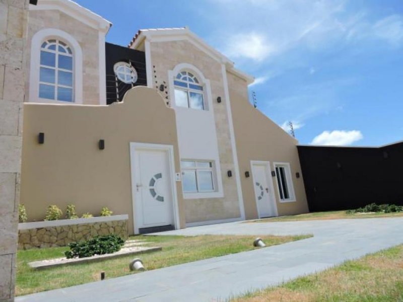 Foto Casa en Venta en Carirubana, Punto Fijo, Falcón - BsF 1.708.775.000 - CAV116130 - BienesOnLine