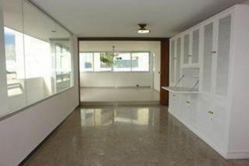 Foto Apartamento en Venta en municipio baruta, Caracas, Distrito Federal - BsF 3.200.000 - APV33679 - BienesOnLine