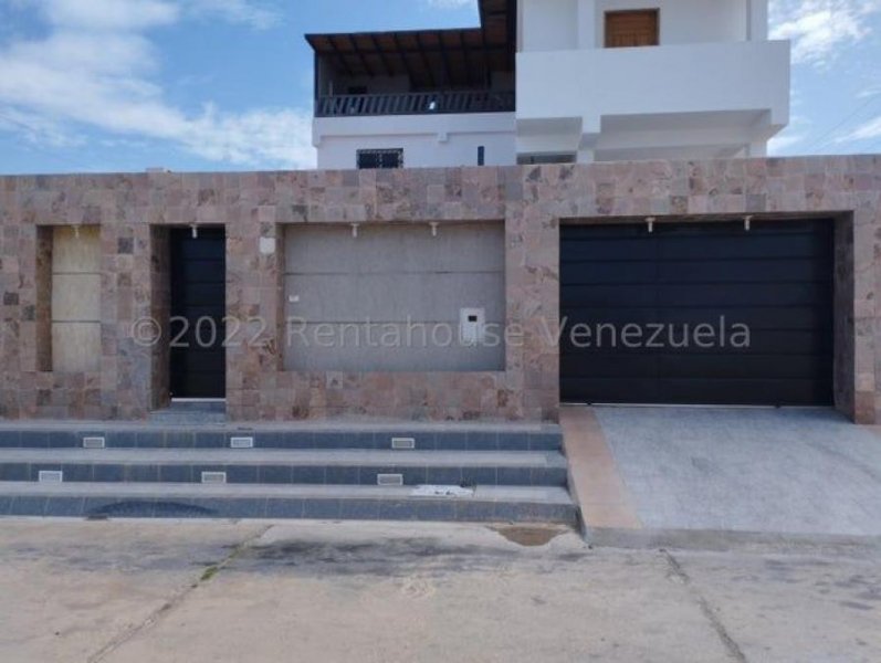 Foto Casa en Venta en Punto Fijo, Falcón - U$D 37.000 - CAV193046 - BienesOnLine