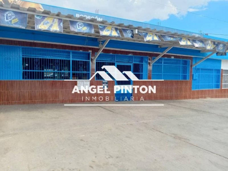 COMPLEJO COMERCIAL EN VENTA BARQUISIMETO API 6779 