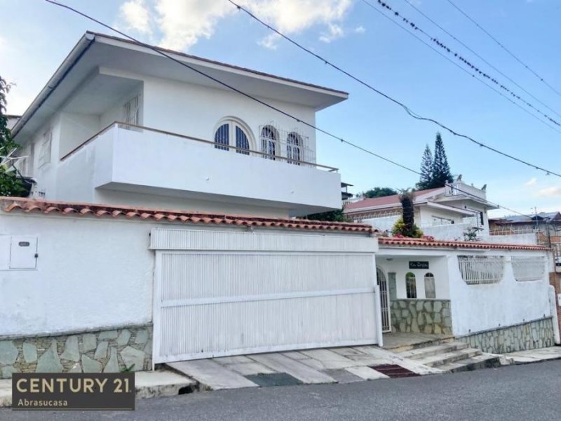 Casa en Venta en La Macarena Sur Los Teques, Miranda