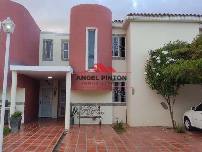 Foto Casa en Venta en av goajira maracaibo, Zulia - U$D 17.500 - CAV189455 - BienesOnLine