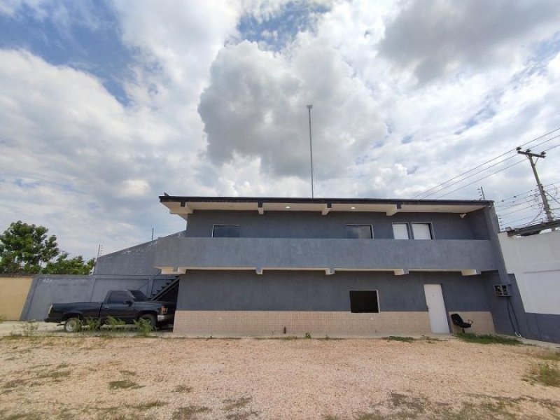 Terreno en Venta en Sector el Roble Av Pricipal Los Guayos, Carabobo