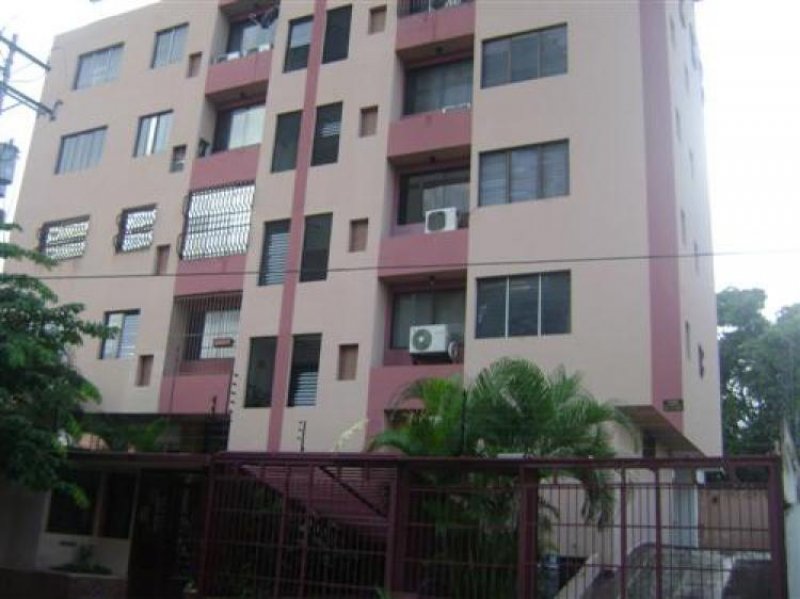 Foto Apartamento en Venta en Maracay, Aragua - BsF 900.000 - APV23971 - BienesOnLine