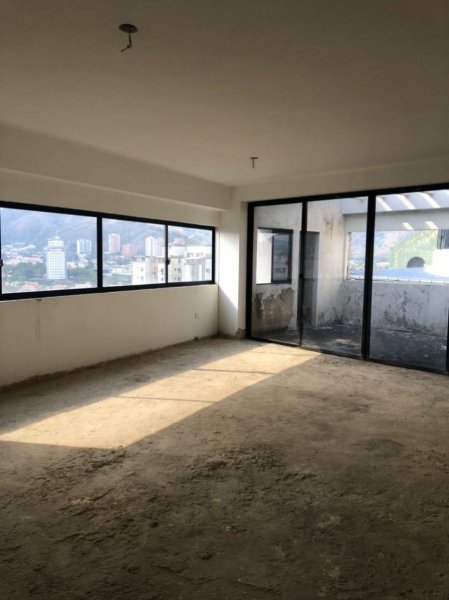 Foto Apartamento en Venta en Valles de Camoruco, Valencia, Valles de Camoruco, Valencia, Carabobo - U$D 73.500 - APV168864 - BienesOnLine