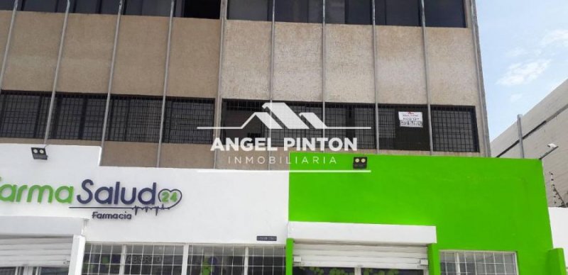 EDIFICIO COMERCIAL EN ALQUILER EN AV. DR PORTILLO MARACAIBO API 2135