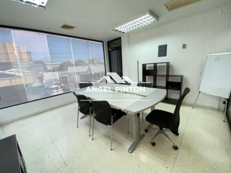 Foto Edificio en Venta en CENTRO, Maracaibo, Zulia - U$D 180.000 - EDV240962 - BienesOnLine