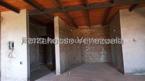 Edificio Comercial en venta en Punto Fijo MLS #25-10131 OP