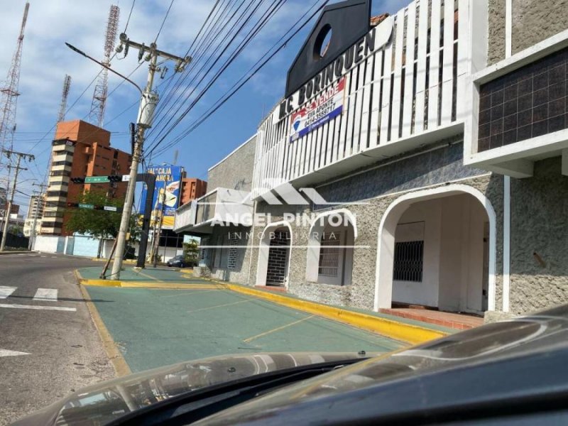 Foto Edificio en Venta en La Lago, Maracaibo, Zulia - U$D 135.000 - EDV225447 - BienesOnLine