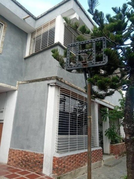 Casa en Venta en Valencia Chaguaramal, Carabobo