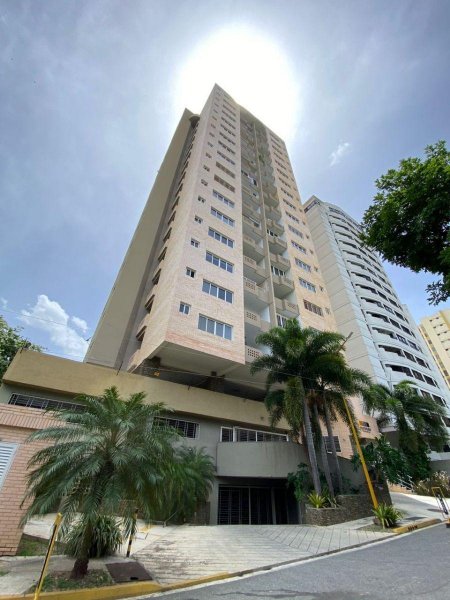 Apartamento en Alquiler en Valencia Las CHimeneas, Carabobo