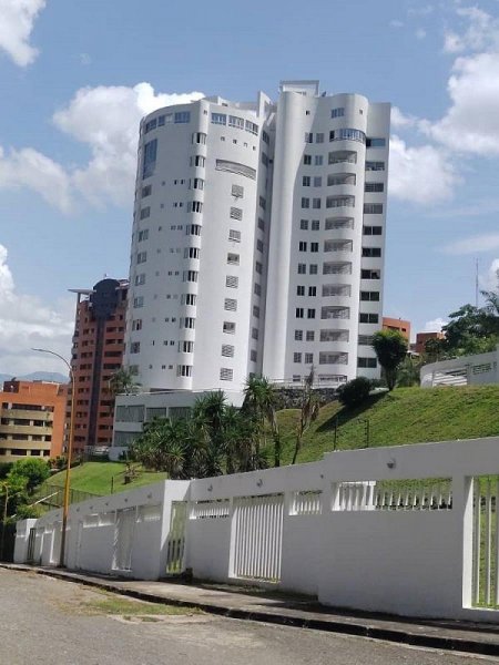 Edna Uzcategui VENDE  APARTAMENTO EN RESIDENCIA MOUNTAIN VIEW EN TRIGALEÑA ALTA VALENCIA CARABOBO IN