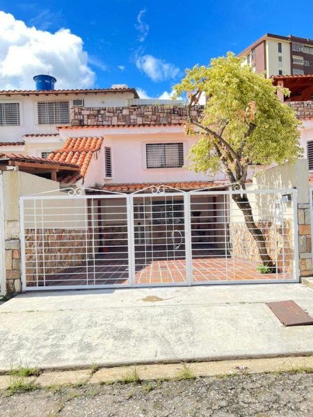 Casa en Venta en URB. EL BOSQUE Valencia, Carabobo