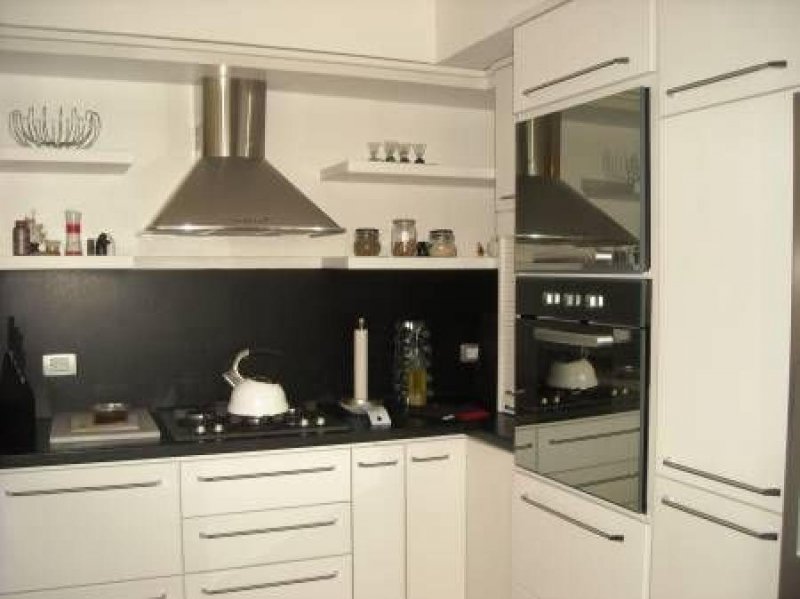 Foto Apartamento en Alquiler en Olegario Villalobos, Maracaibo, Zulia - U$D 450 - APA179381 - BienesOnLine