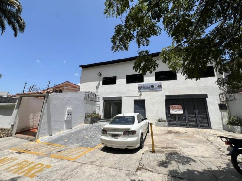 En alquiler Local de 150m2, ubicado en Planta Baja en La Viña 246272