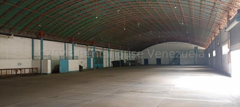 Foto Galpon en Alquiler en Maracaibo, Zulia - U$D 1.500 - GAA206131 - BienesOnLine