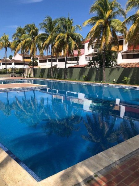 Foto Casa en Venta en Lechería, Anzoátegui - U$D 100.000 - CAV246330 - BienesOnLine