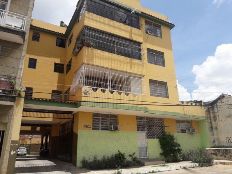 Foto Apartamento en Venta en Valencia, Carabobo - U$D 9.500 - APV134463 - BienesOnLine