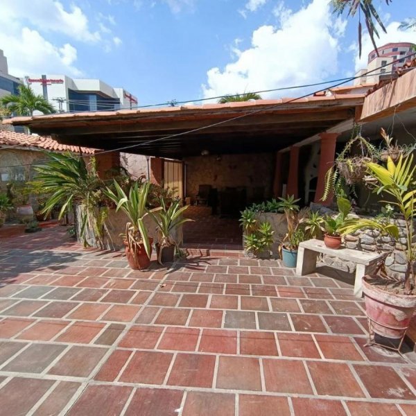 Foto Quinta en Venta en Iribarren, Urbanización Los Libertadores, Lara - U$D 200.000 - QUV195790 - BienesOnLine