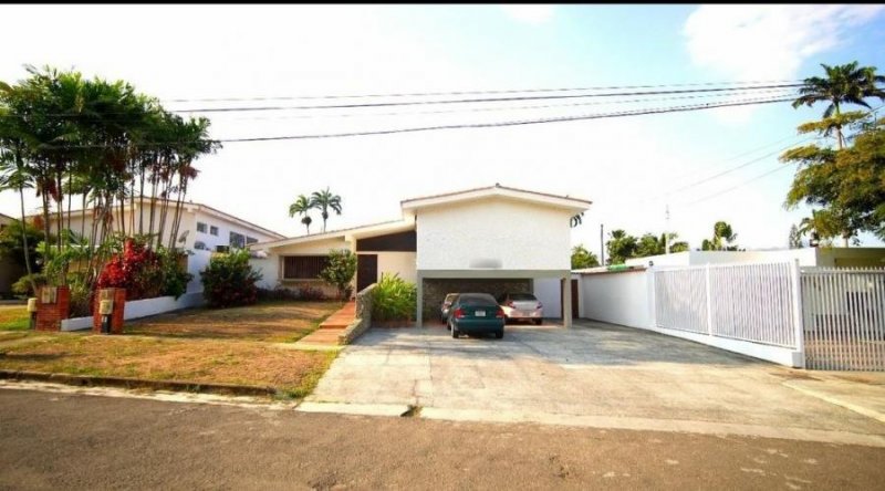 Foto Casa en Venta en Valencia, Carabobo - U$D 250.000 - CAV210209 - BienesOnLine