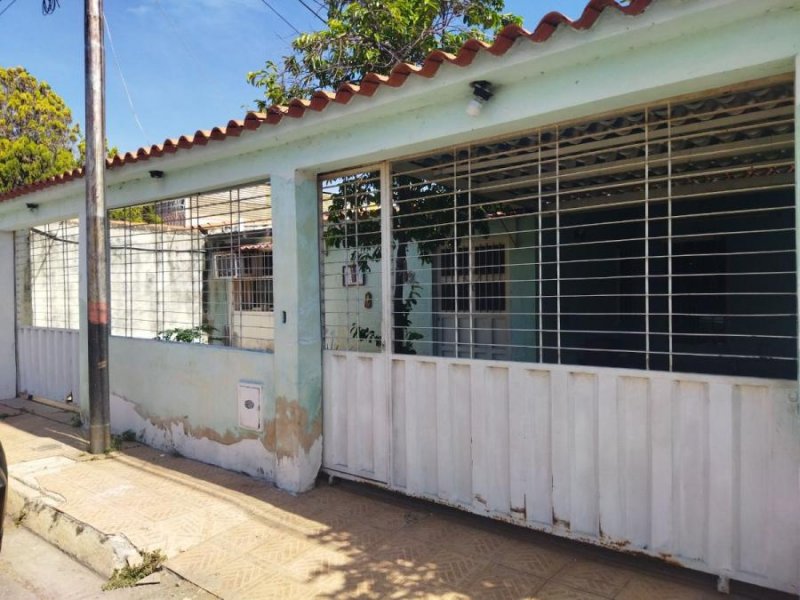 Foto Casa en Venta en San Joaquín, Carabobo - U$D 12.600 - CAV214165 - BienesOnLine