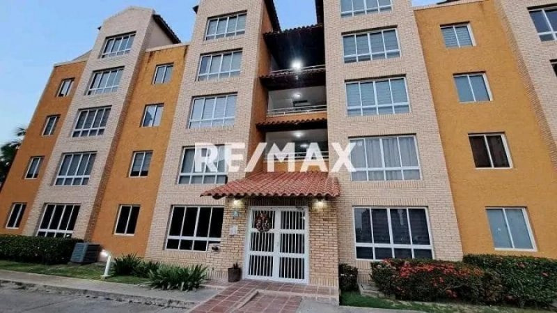 Foto Apartamento en Venta en Lechería, Anzoátegui - U$D 96.000 - APV214569 - BienesOnLine