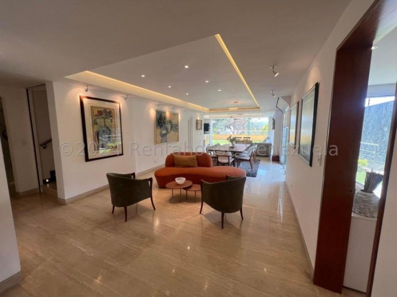 En venta espectacular apartamento en  Los Palos Grandes 
