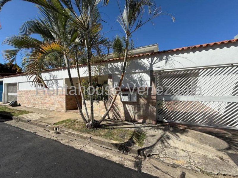 Foto Casa en Venta en Sorocaima, Caracas, Distrito Federal - U$D 370.000 - CAV250515 - BienesOnLine