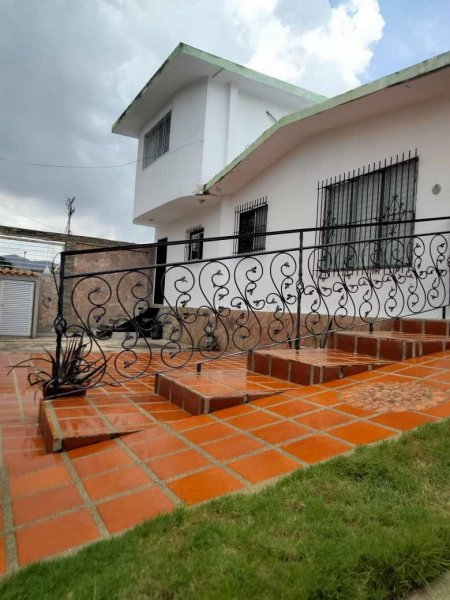 Casa en Venta en URB EL MORRO II URB EL MORRO II, Carabobo