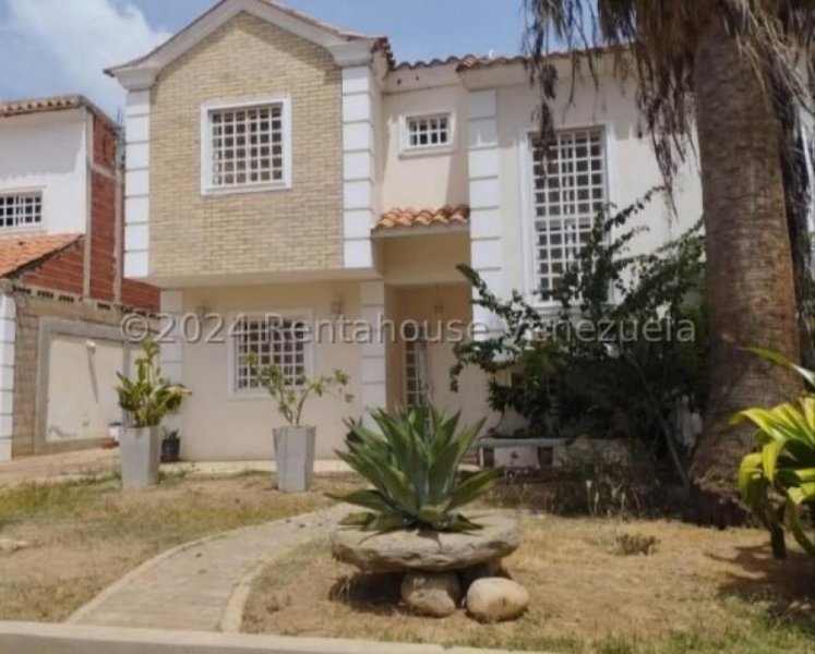 Foto Casa en Venta en La Floresta, Coro, Falcón - U$D 120.000 - CAV239794 - BienesOnLine